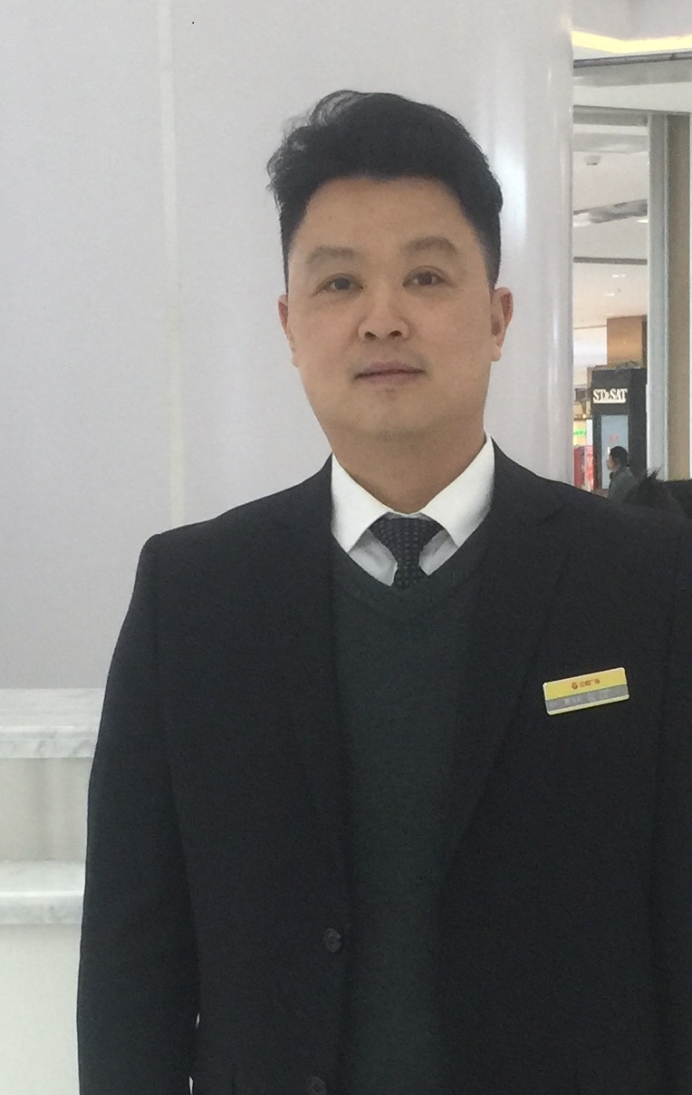 面貌:群众  |  籍贯:衡阳  |  现居住地:衡阳 婚姻状态:保密  |  身高